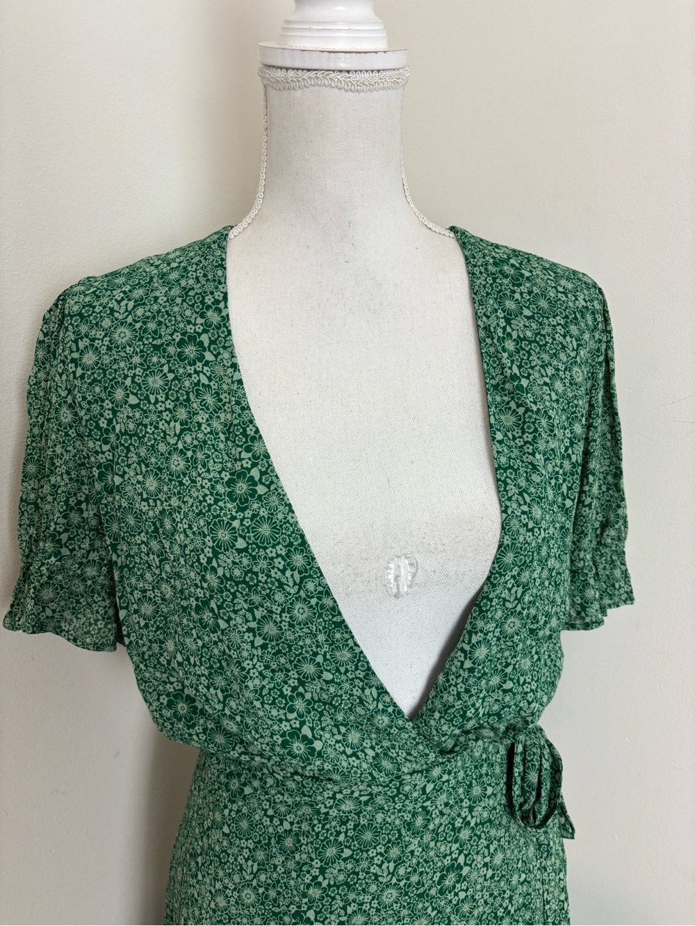 Reformation Lucas Green Dress Size Large - Picture 13 of 15